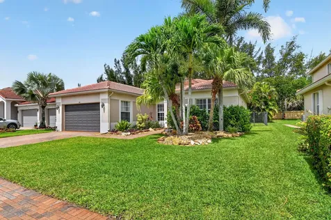 198 Bella Vista Way Royal Palm Beach FL 33411
