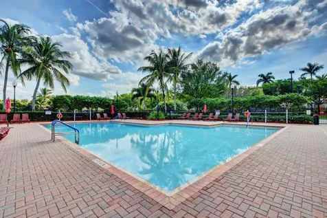 198 Bella Vista Way Royal Palm Beach FL 33411