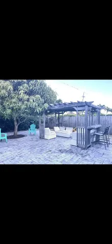 4580 NE 3rd Avenue Oakland Park FL 33334