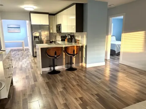 4580 NE 3rd Avenue Oakland Park FL 33334