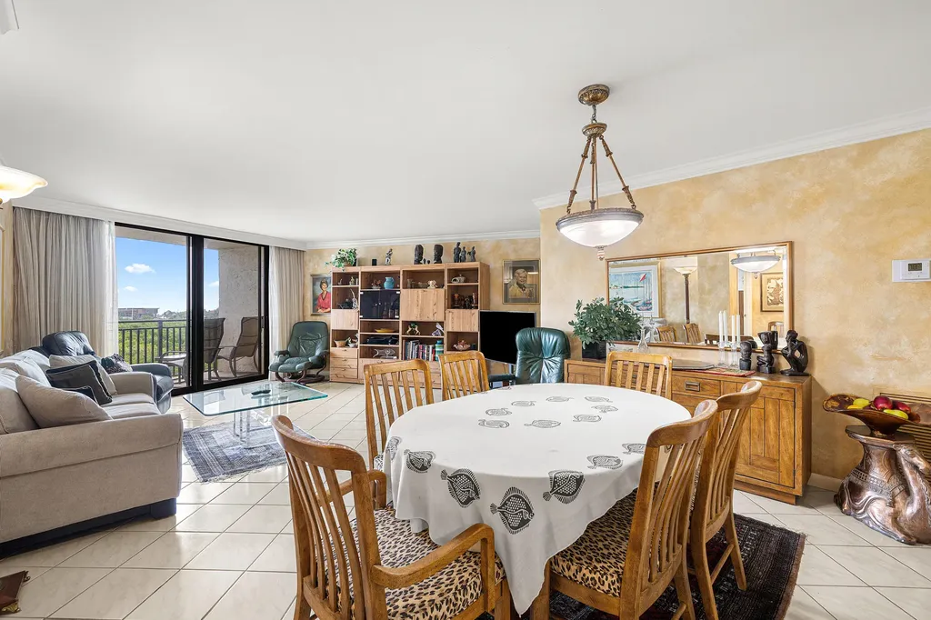 3912 S Ocean Boulevard Highland Beach FL 33487