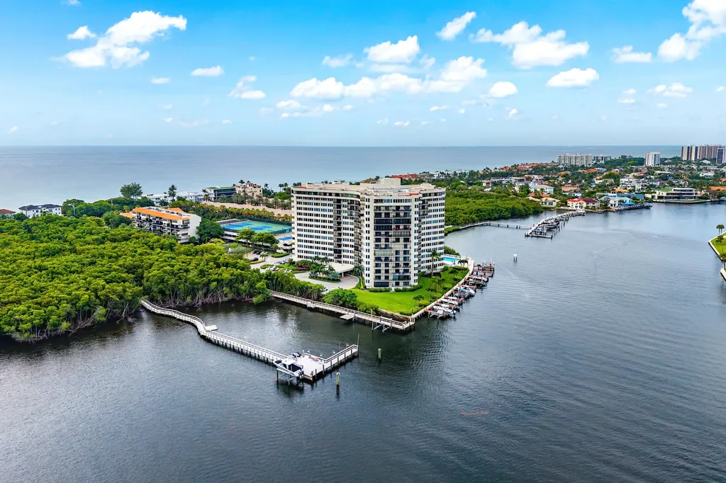 3912 S Ocean Boulevard Highland Beach FL 33487