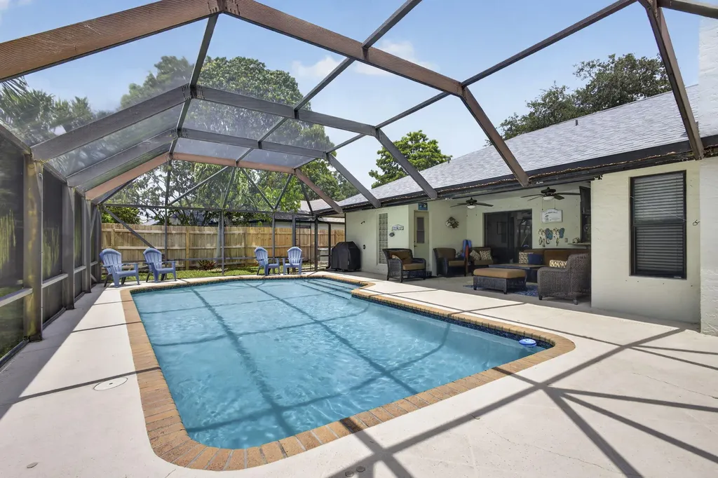 559 Azure Avenue Wellington FL 33414