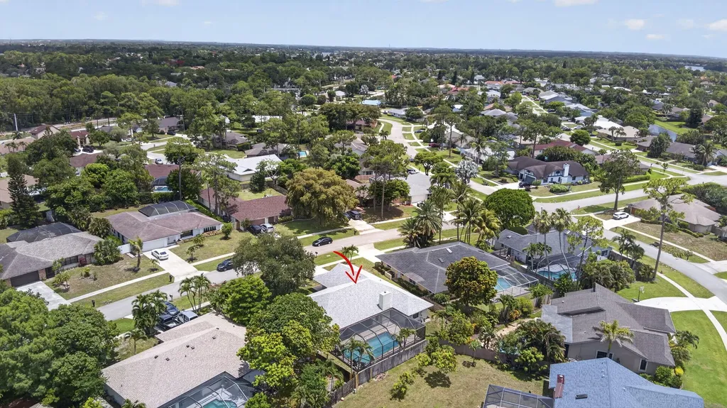 559 Azure Avenue Wellington FL 33414
