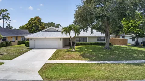 559 Azure Avenue Wellington FL 33414