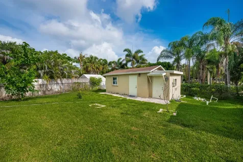 15285 San Diego Drive Loxahatchee Groves FL 33470