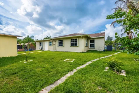 15285 San Diego Drive Loxahatchee Groves FL 33470