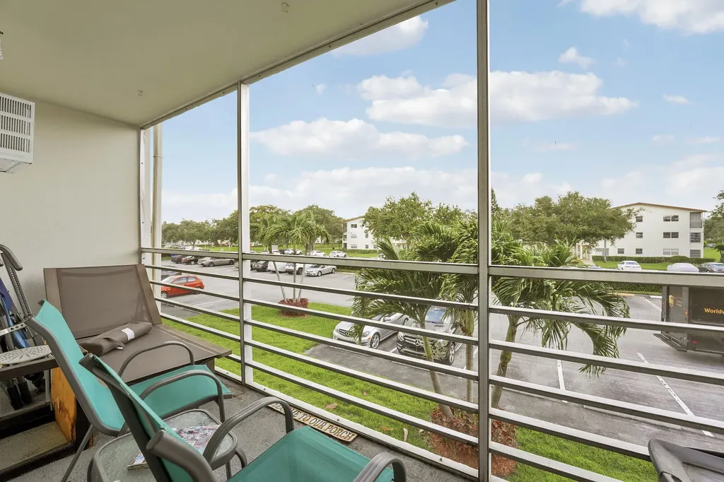 146 Mansfield D Boca Raton FL 33434