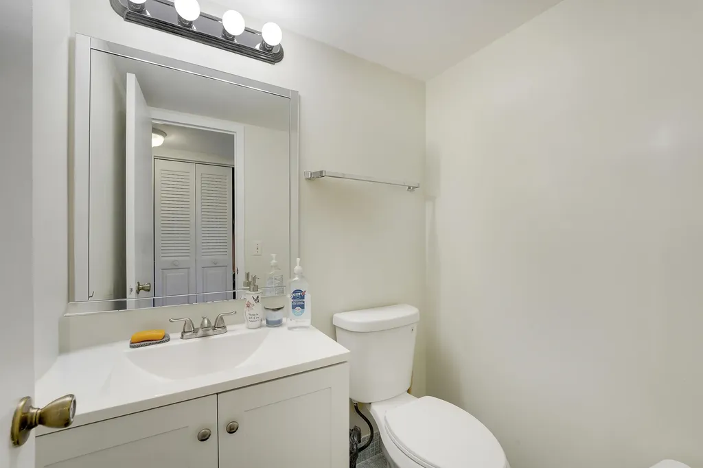 146 Mansfield D Boca Raton FL 33434