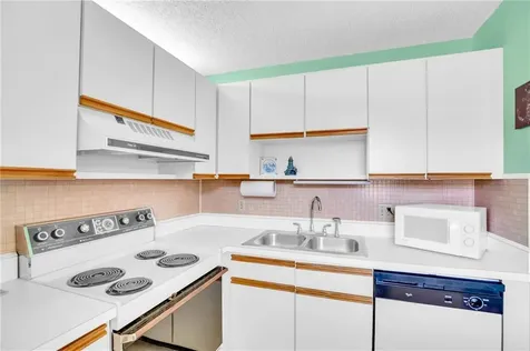 6 Vista Palm Lane Vero Beach FL 32962