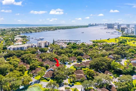 11352 Briarwood Place North Palm Beach FL 33408