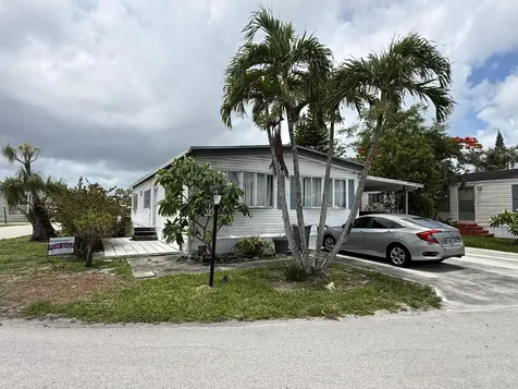 4707 Nancy Drive Greenacres FL 33463
