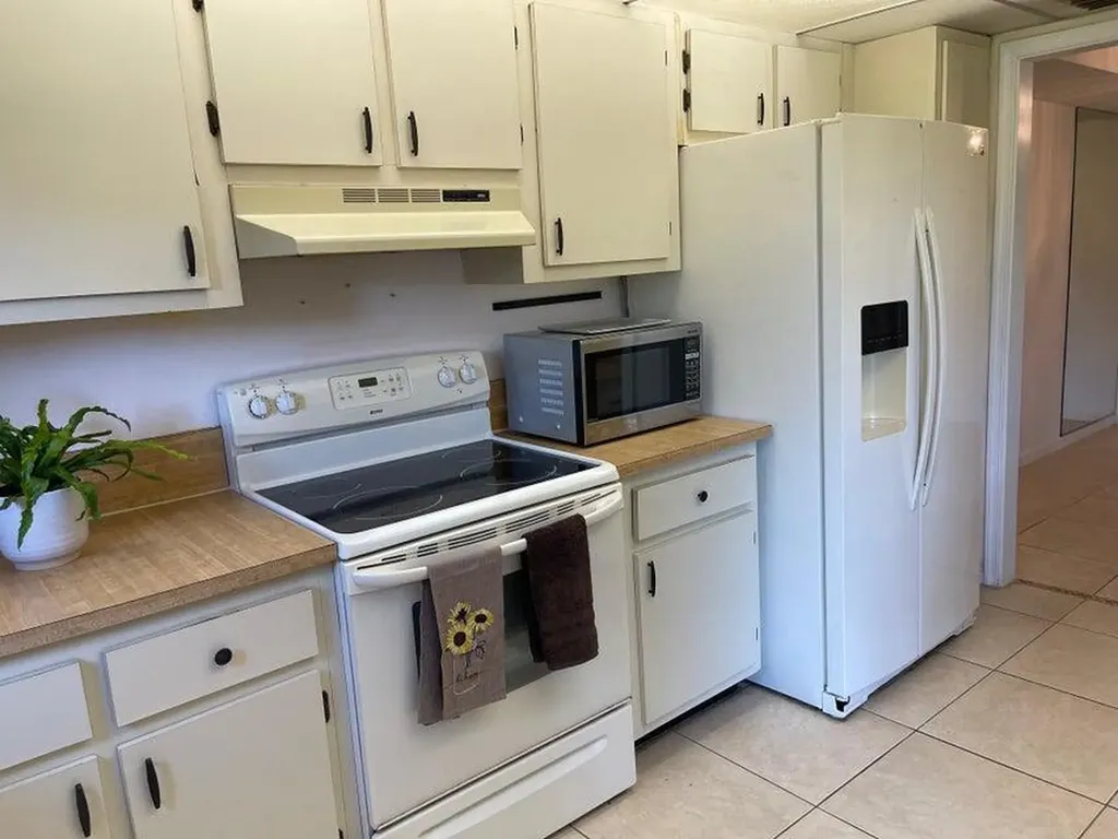 5981 Via Vermilya Lake Worth FL 33462