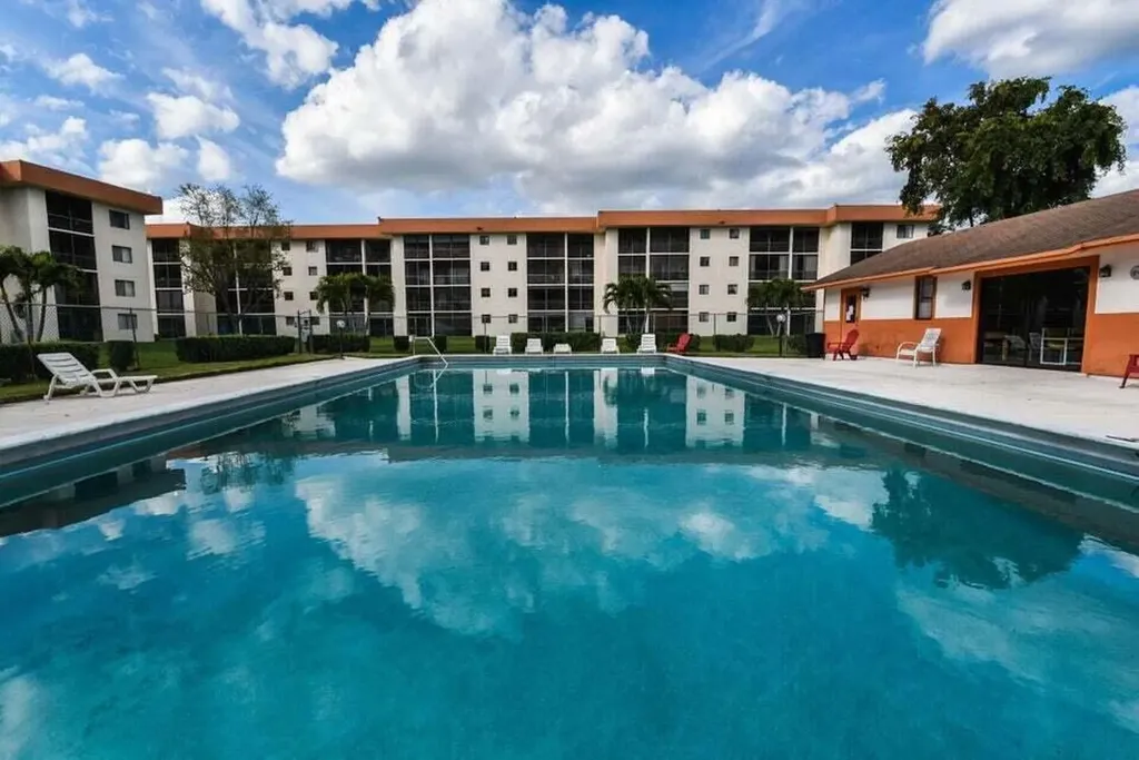 5981 Via Vermilya Lake Worth FL 33462