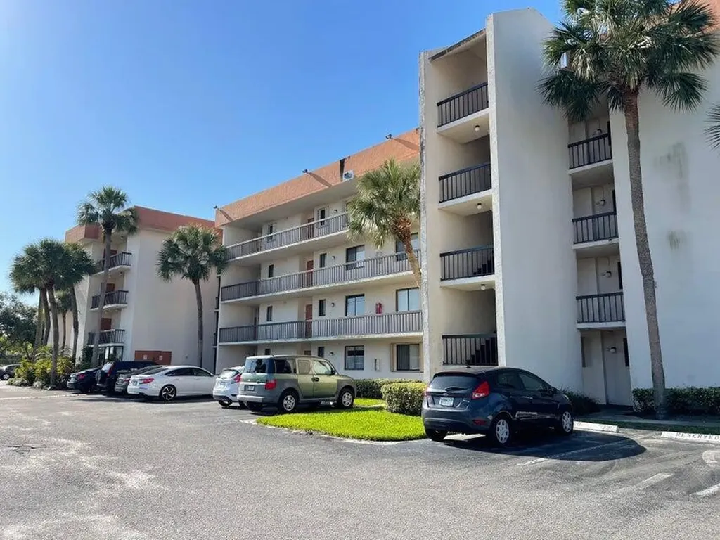5981 Via Vermilya Lake Worth FL 33462
