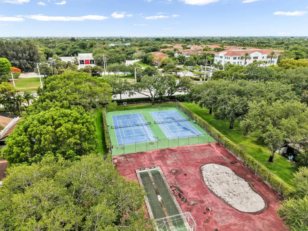 4335 N Palm Forest Drive Drive N Delray Beach FL 33445