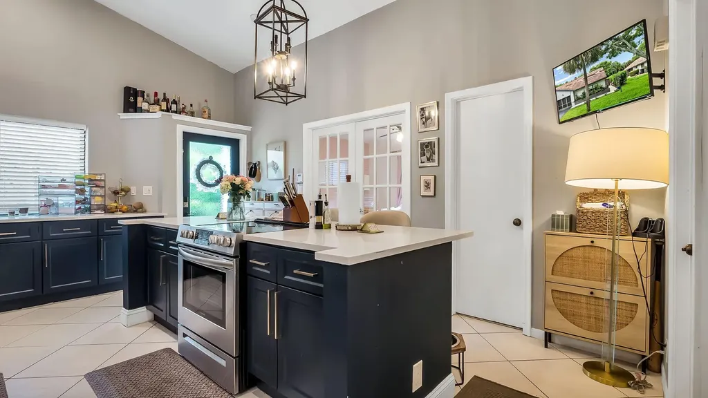 4335 N Palm Forest Drive Drive N Delray Beach FL 33445
