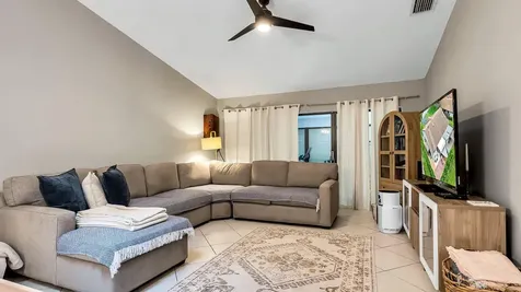 4335 N Palm Forest Drive Drive N Delray Beach FL 33445