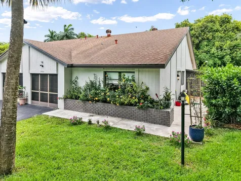 4335 N Palm Forest Drive Drive N Delray Beach FL 33445
