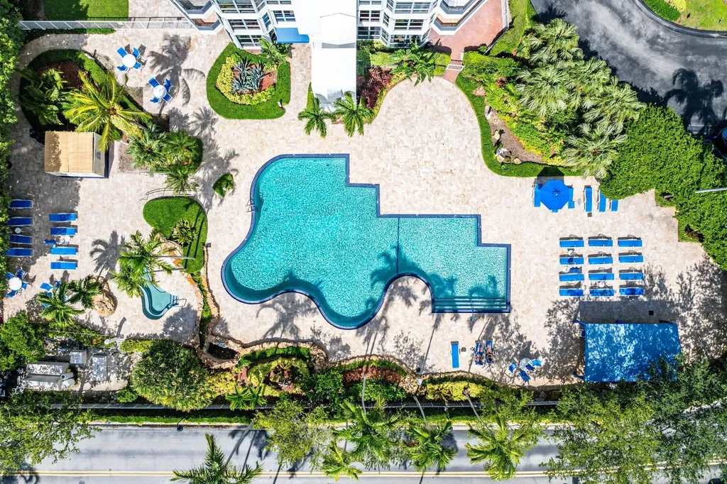 3500 Mystic Pointe Drive Aventura FL 33180