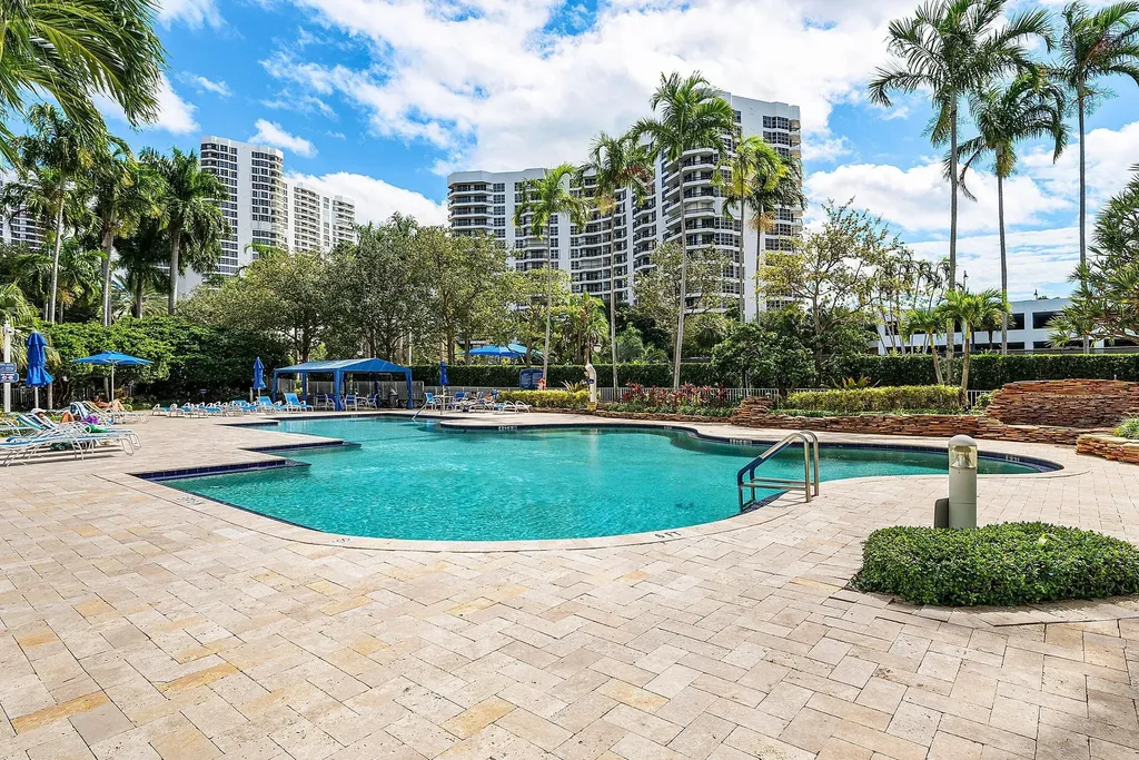 3500 Mystic Pointe Drive Aventura FL 33180