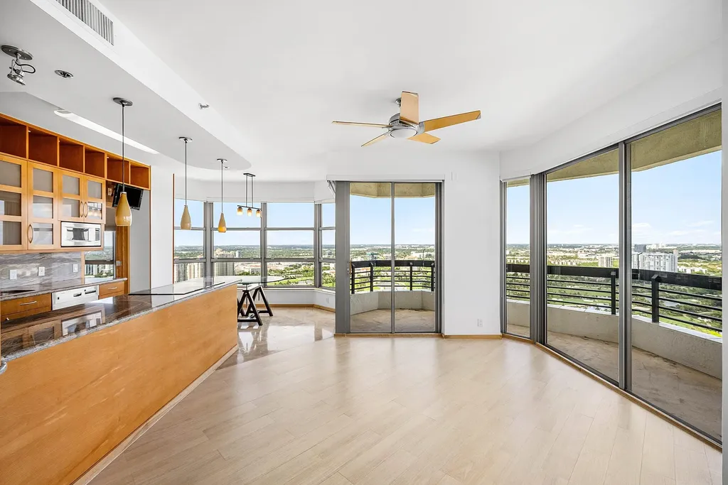 3500 Mystic Pointe Drive Aventura FL 33180