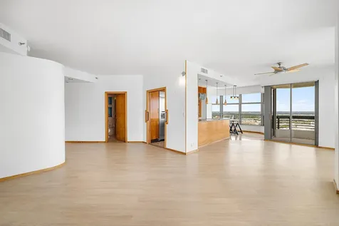 3500 Mystic Pointe Drive Aventura FL 33180