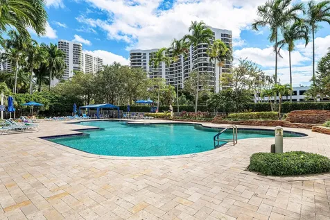 3500 Mystic Pointe Drive Aventura FL 33180