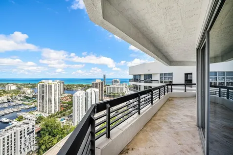 3500 Mystic Pointe Drive Aventura FL 33180