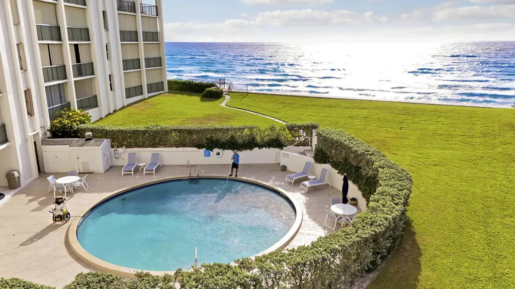 5400 N Ocean Drive Riviera Beach FL 33404