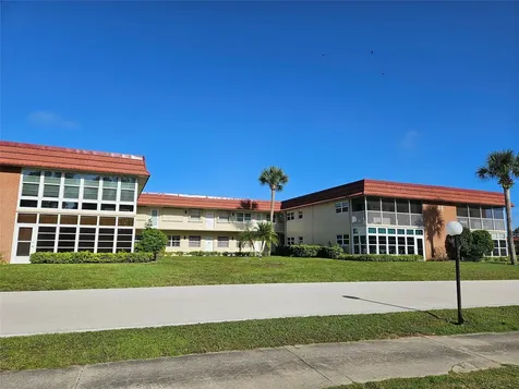 44 Woodland Drive Vero Beach FL 32962