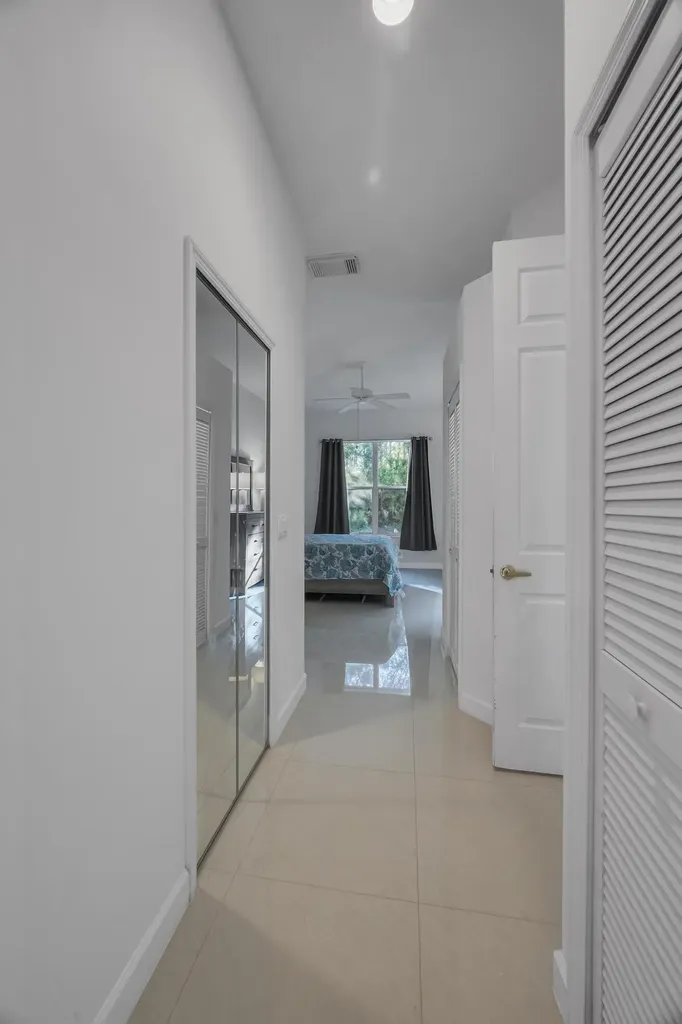 615 SW St Thomas Cove Port St Lucie FL 34986