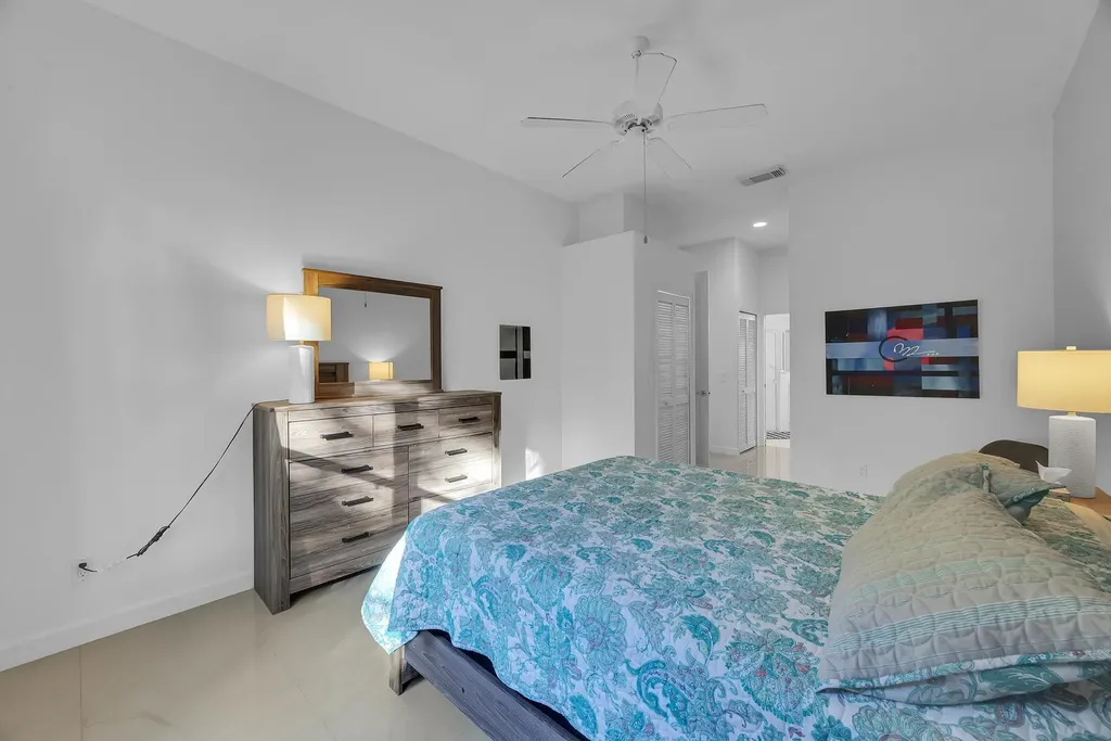 615 SW St Thomas Cove Port St Lucie FL 34986