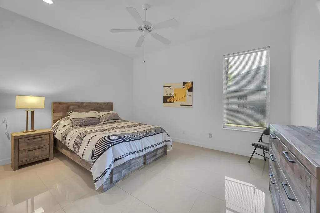 615 SW St Thomas Cove Port St Lucie FL 34986