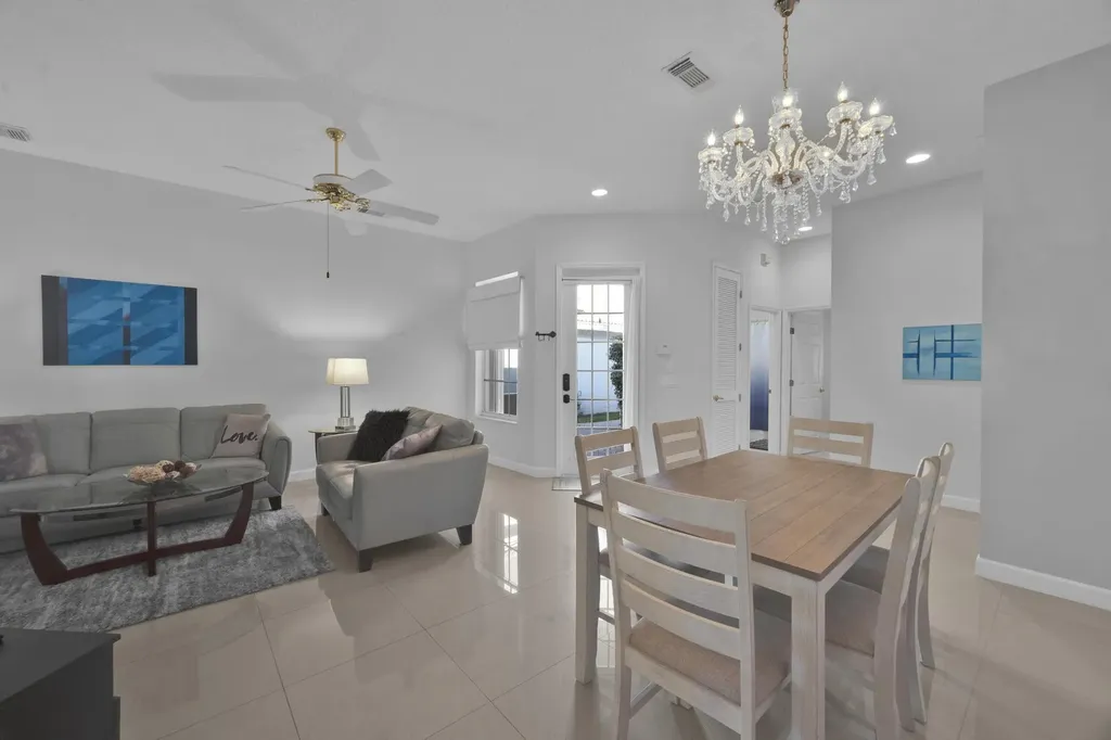 615 SW St Thomas Cove Port St Lucie FL 34986