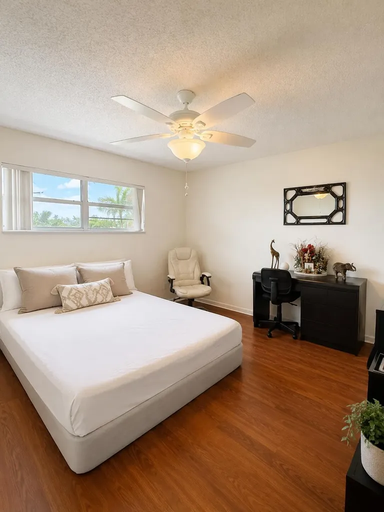 8990 S Hollybrook Boulevard Pembroke Pines FL 33025