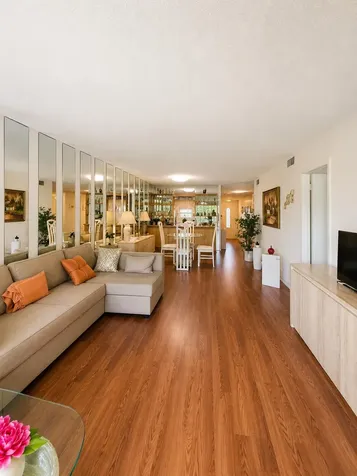 8990 S Hollybrook Boulevard Pembroke Pines FL 33025