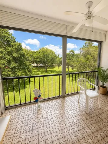 8990 S Hollybrook Boulevard Pembroke Pines FL 33025