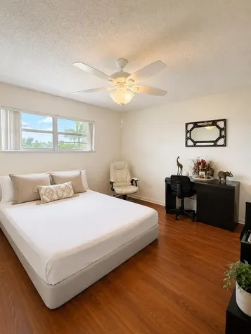 8990 S Hollybrook Boulevard Pembroke Pines FL 33025