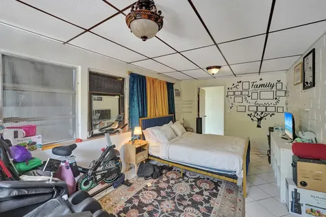 4111 SW 32nd Drive West Park FL 33023