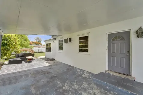 4111 SW 32nd Drive West Park FL 33023