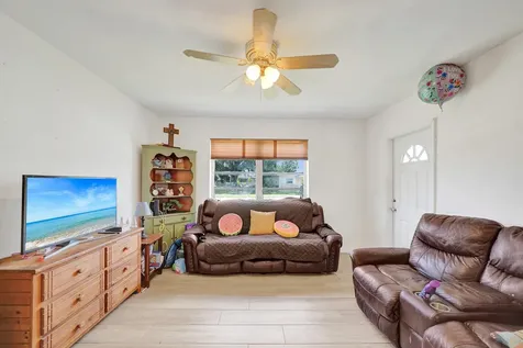 4111 SW 32nd Drive West Park FL 33023