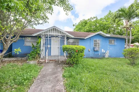 2476 NW 15th Street Miami FL 33125