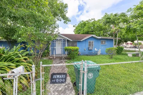 2476 NW 15th Street Miami FL 33125