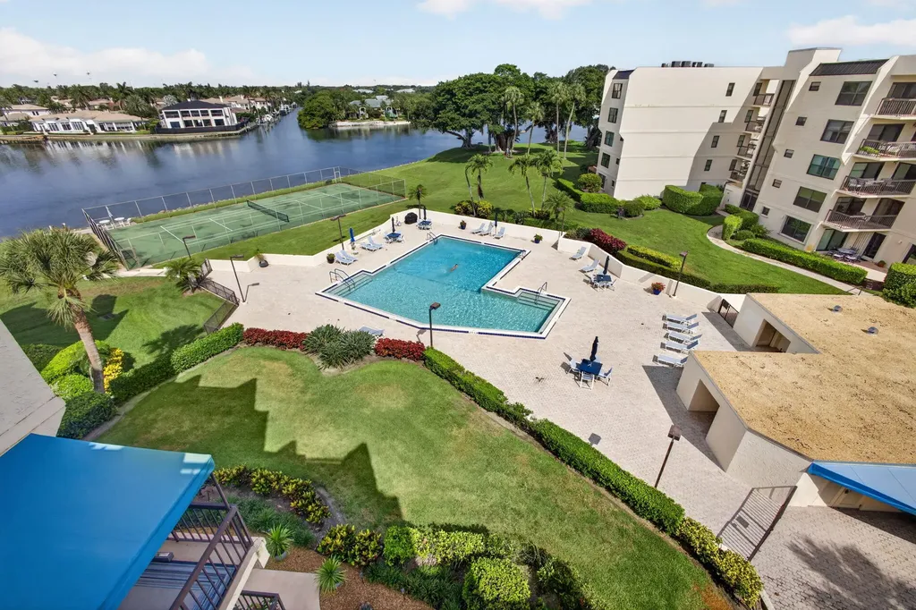 364 Golfview Road North Palm Beach FL 33408
