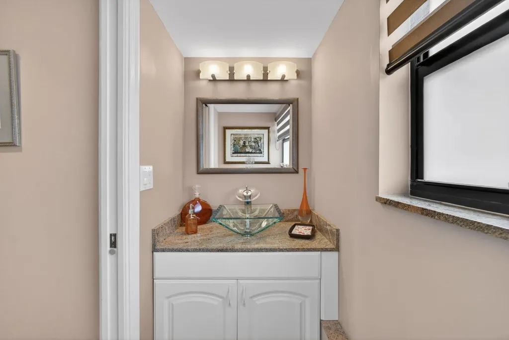 364 Golfview Road North Palm Beach FL 33408
