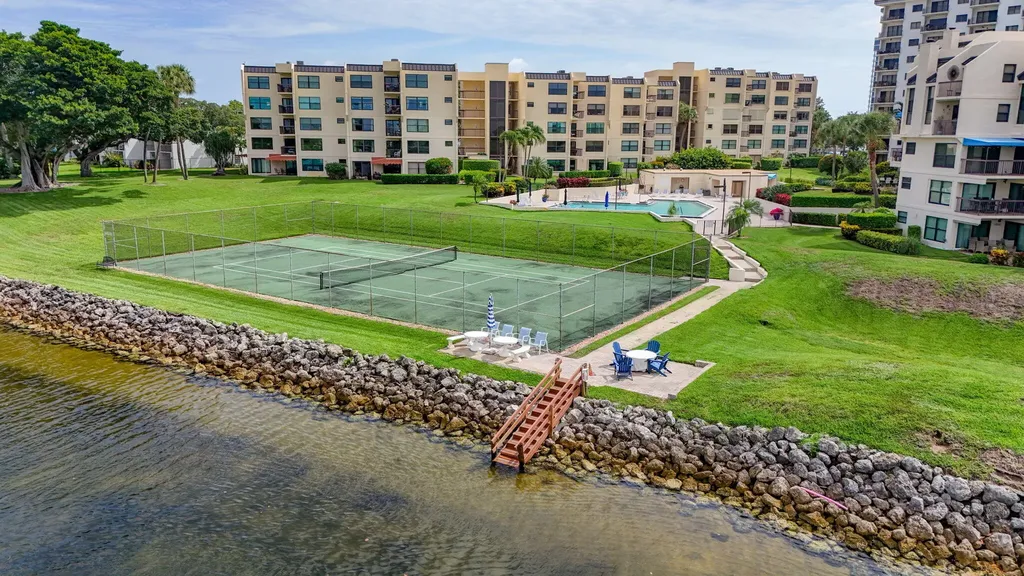 364 Golfview Road North Palm Beach FL 33408