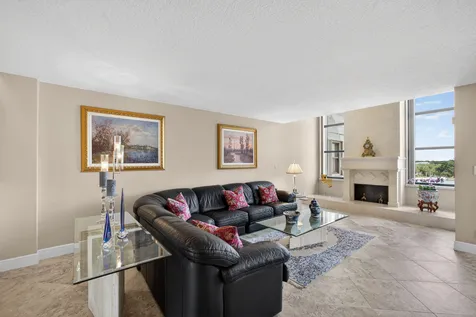 364 Golfview Road North Palm Beach FL 33408