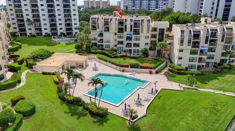 364 Golfview Road North Palm Beach FL 33408
