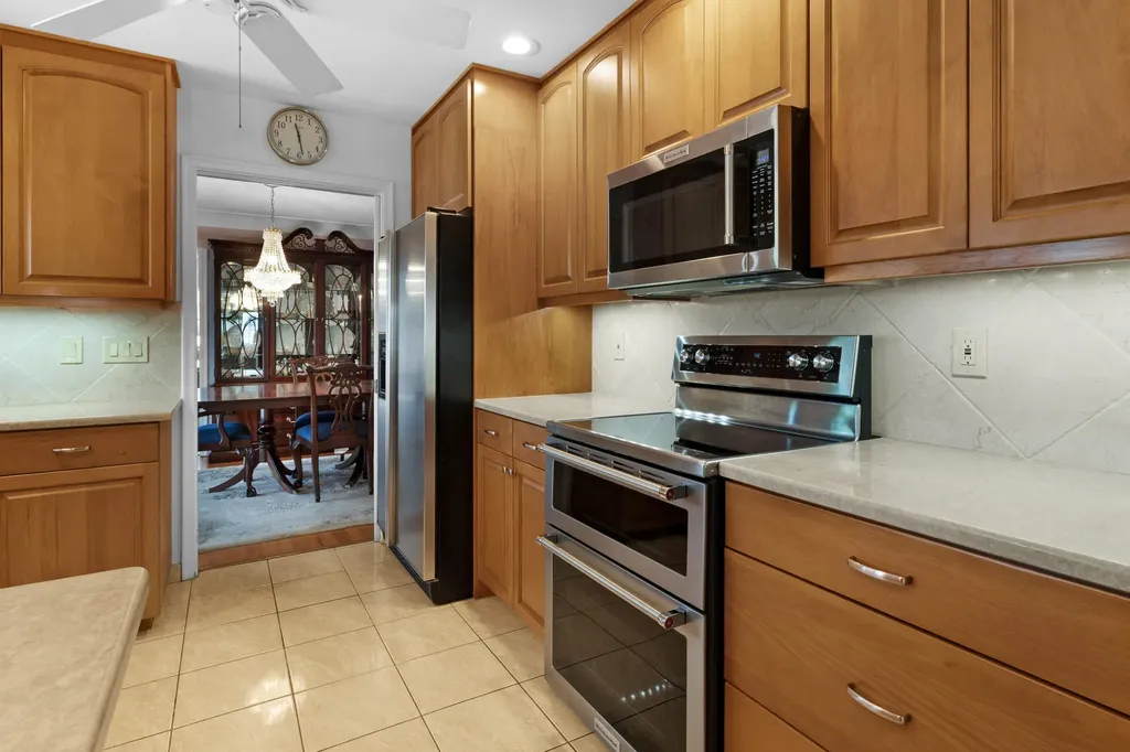 2141 NE 67th Street Fort Lauderdale FL 33308